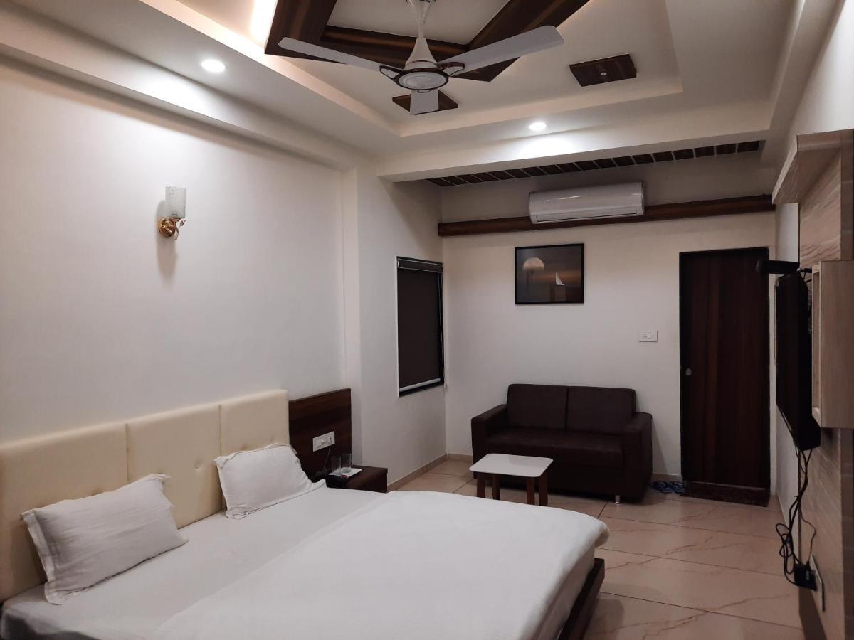 Hotel The Grand Shiva Gondal Extérieur photo