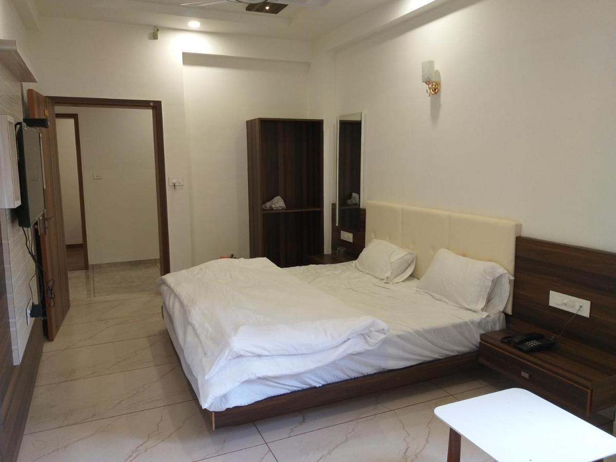 Hotel The Grand Shiva Gondal Extérieur photo