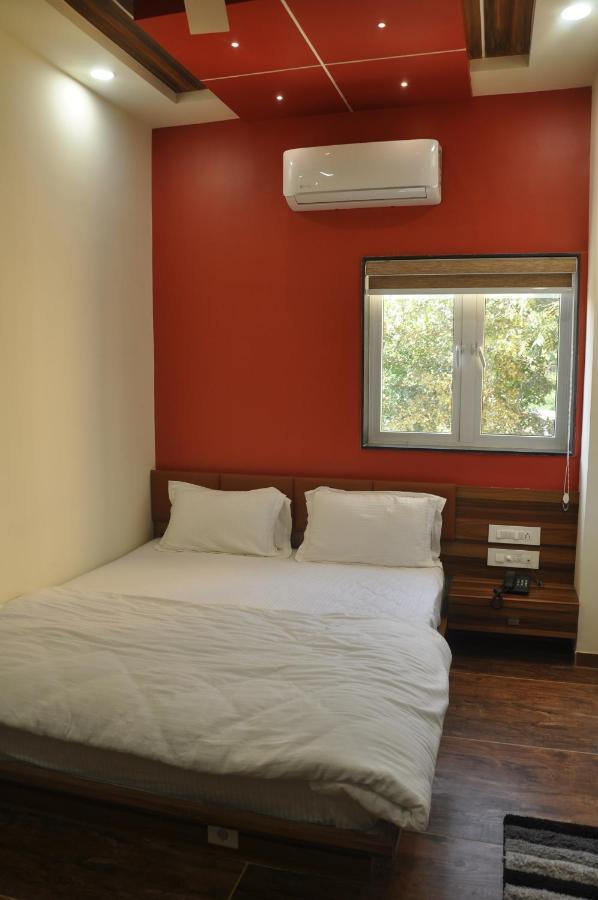 Hotel The Grand Shiva Gondal Extérieur photo